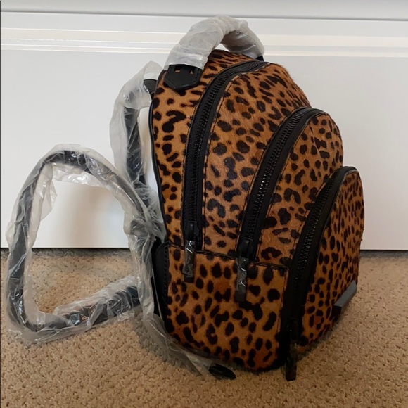 KENDALL + KYLIE Leopard backpack - Picture 7 of 8